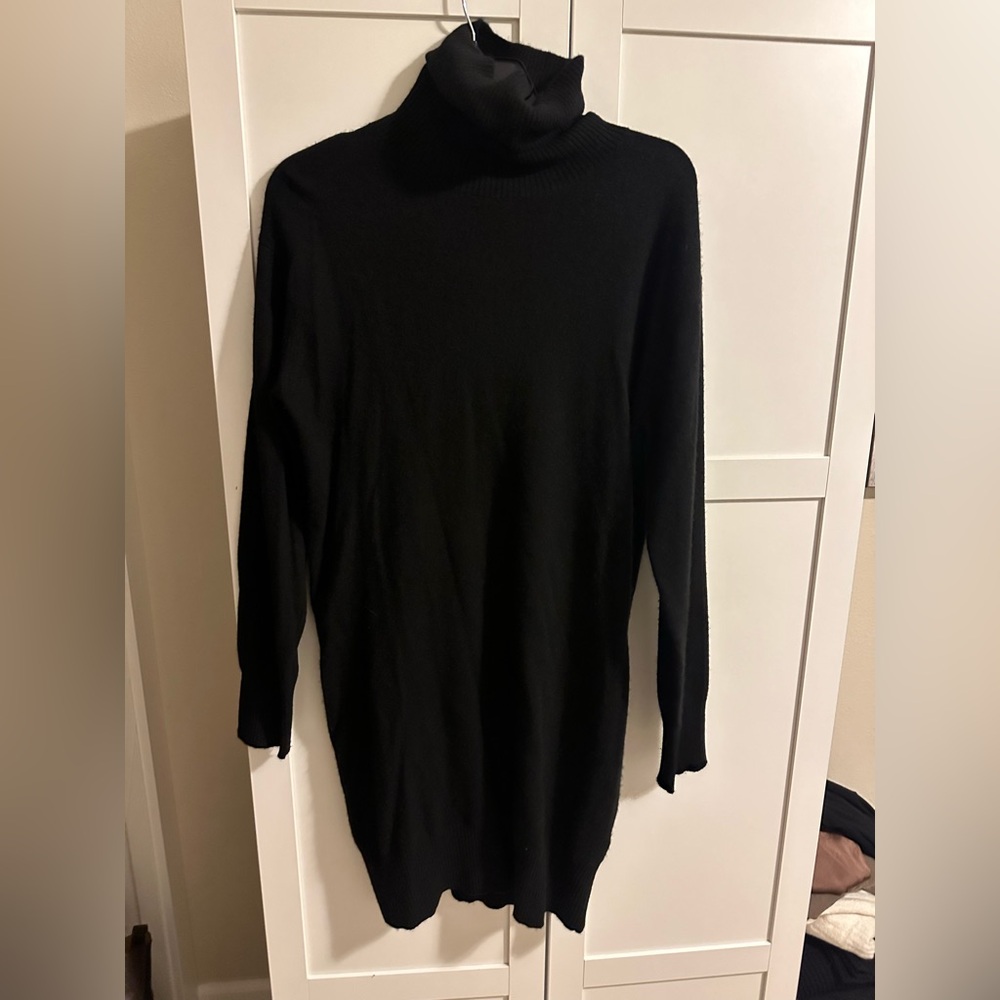 NAADAM black turtleneck dress, 100% cashmere, medium